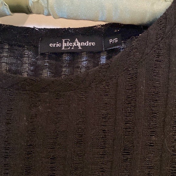 Sheer striped black tee - Picture 3 of 4